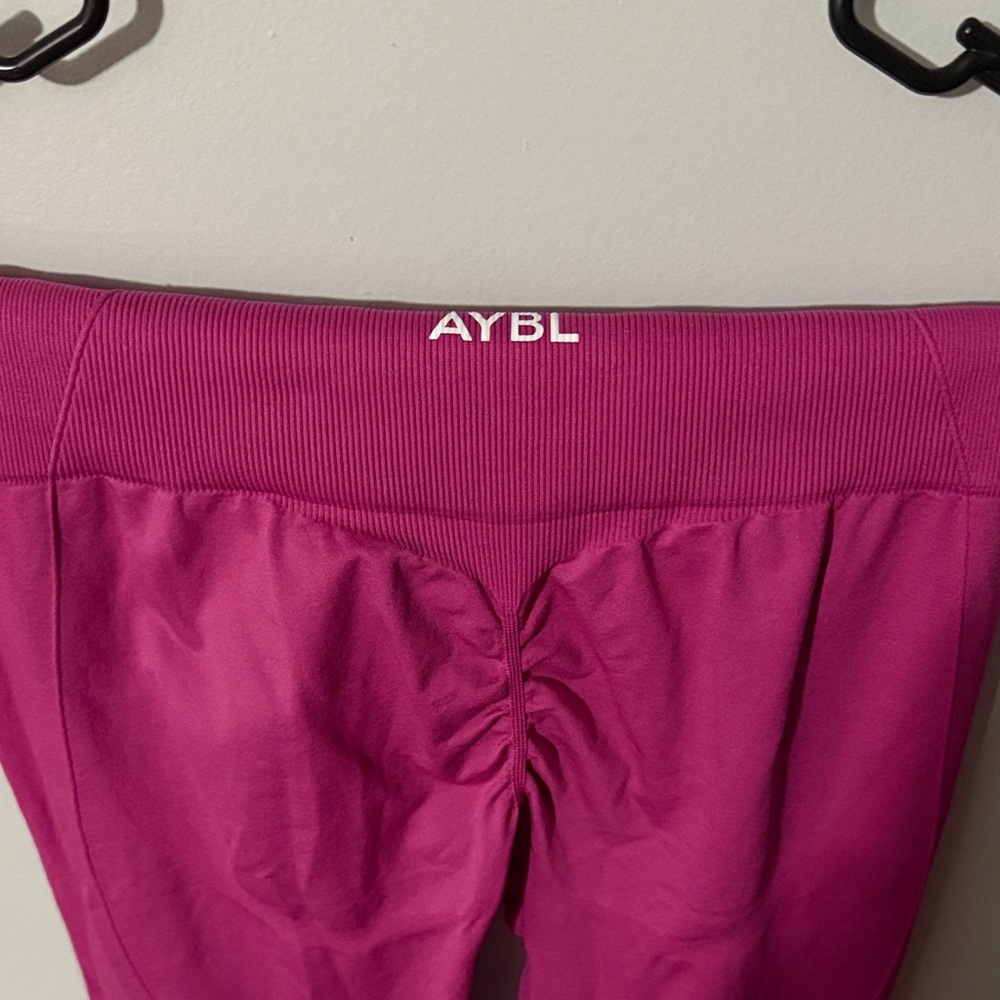 AYBL women’s hot pink Leggings